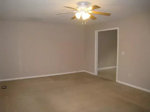 201 E Teems Rd, Ringgold, GA 30736 photo 7