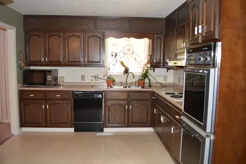 618 Random Ter, Ringgold, GA 30736 photo 2
