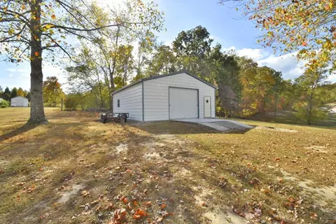 102 Sharp Ln, Spring City, TN 37381 photo 28
