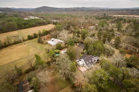 660 Julian Rd, Chattanooga, TN 37421 photo 2