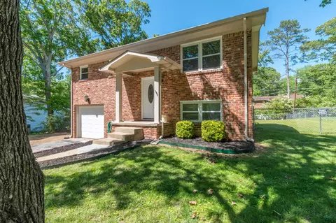 4034 E Freedom Cir, Ooltewah, TN 37363 photo 3