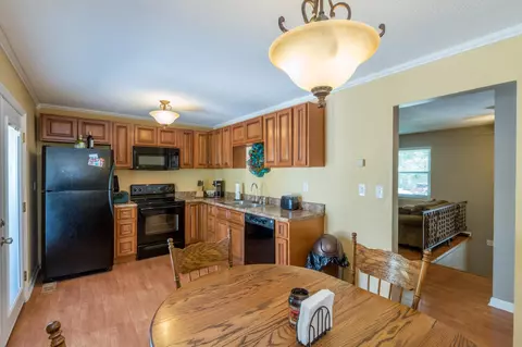 4034 E Freedom Cir, Ooltewah, TN 37363 photo 9