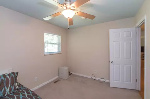 4034 E Freedom Cir, Ooltewah, TN 37363 photo 12