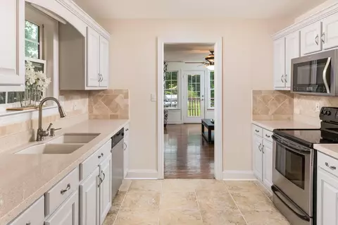 8664 Streamside Dr, Ooltewah, TN 37363 photo 15