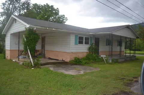 421 W 3rd St, Jasper, TN 37347 photo 5