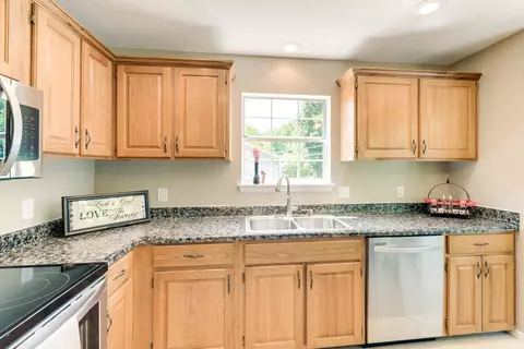 8221 Fallen Maple Dr, Chattanooga, TN 37421 photo 18