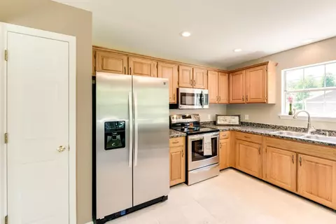 8221 Fallen Maple Dr, Chattanooga, TN 37421 photo 17