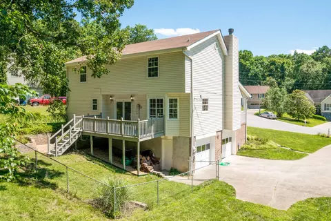 8221 Fallen Maple Dr, Chattanooga, TN 37421 photo 5