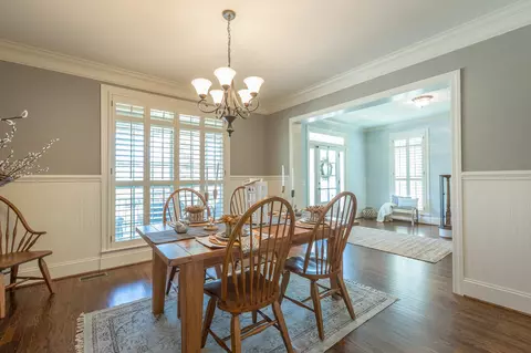 8350 Front Gate Cir, Ooltewah, TN 37363 photo 6