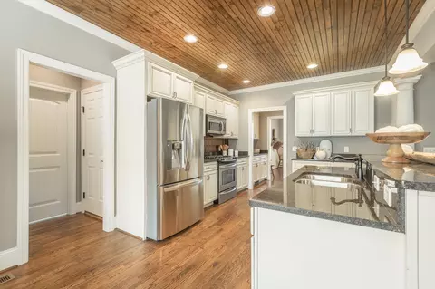 8350 Front Gate Cir, Ooltewah, TN 37363 photo 16