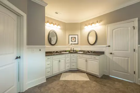 8350 Front Gate Cir, Ooltewah, TN 37363 photo 28