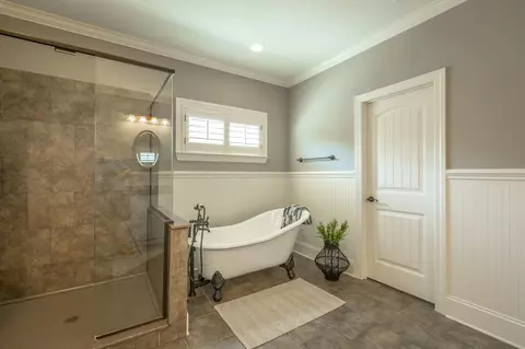 8350 Front Gate Cir, Ooltewah, TN 37363 photo 27