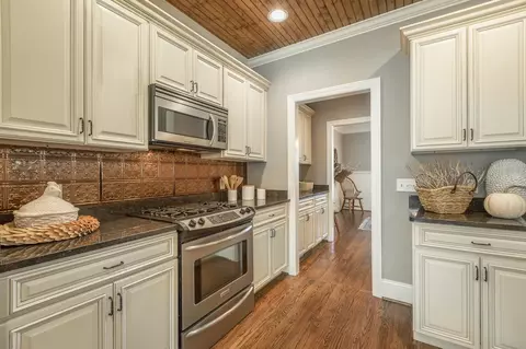 8350 Front Gate Cir, Ooltewah, TN 37363 photo 18