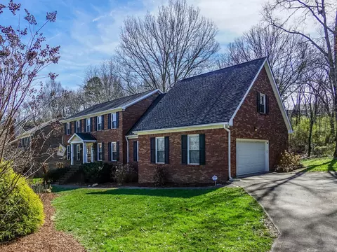 9308 Mountain Shadows Dr, Chattanooga, TN 37421 photo 2
