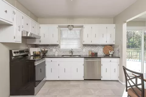 7310 Dublin Ln, Hixson, TN 37343 photo 5