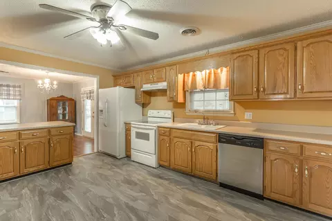 1031 N Dennis Ave, Jasper, TN 37347 photo 10