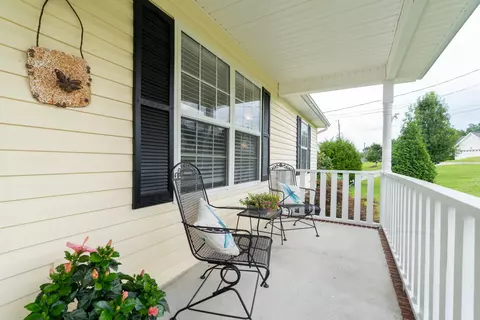 272 Eagle View Dr, Ringgold, GA 30736 photo 2