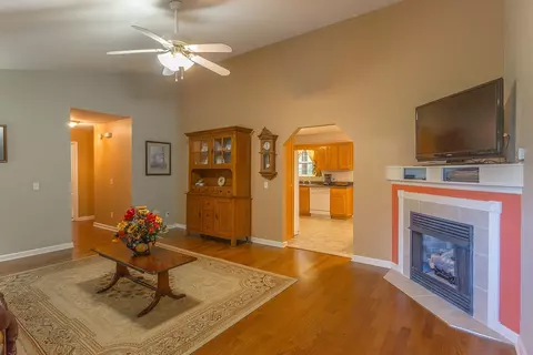 422 Van Dell Dr, Rock Spring, GA 30739 photo 10