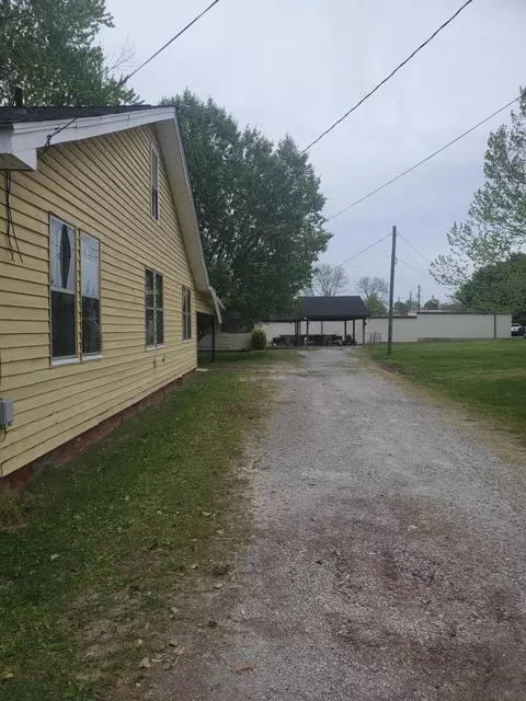 447 Cotter St, Ringgold, GA 30736 photo 3