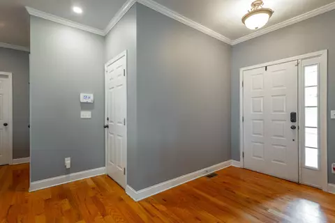 870 Windrush Loop, Chattanooga, TN 37421 photo 4