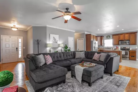 870 Windrush Loop, Chattanooga, TN 37421 photo 11