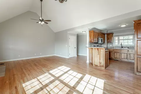 136 Maple Leaf Dr, Rock Spring, GA 30739 photo 7