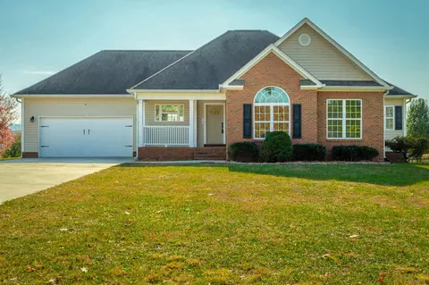 136 Maple Leaf Dr, Rock Spring, GA 30739 photo 1