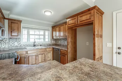 136 Maple Leaf Dr, Rock Spring, GA 30739 photo 14