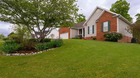 165 Maple Leaf Dr, Rock Spring, GA 30739 photo 1