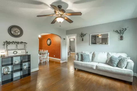 6234 E Brainerd Rd, Chattanooga, TN 37421 photo 3