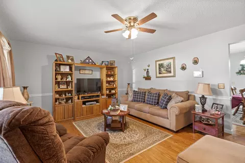 124 Emerald Dr, Ringgold, GA 30736 photo 4