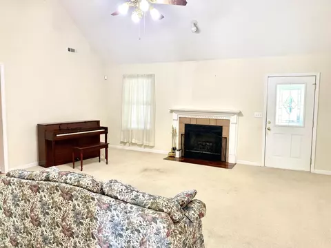 482 Henry Dr, Ringgold, GA 30736 photo 4