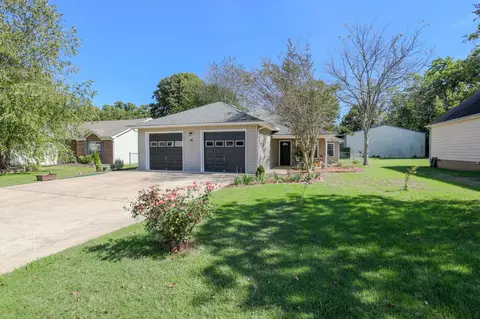 2718 Derby Downs Dr, Chattanooga, TN 37421 photo 2