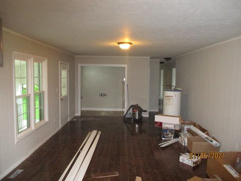 702 W Broad St, Decherd, TN 37324 photo 9