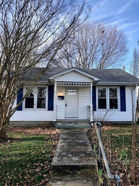 106 E Hunt St, Dickson, TN 37055 photo 2