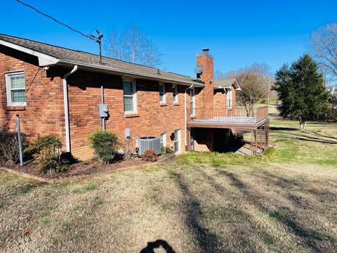 2069 Dade Cir, Dickson, TN 37055 photo 3