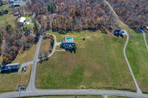 655 Hillview Rd N, Dickson, TN 37055 photo 3