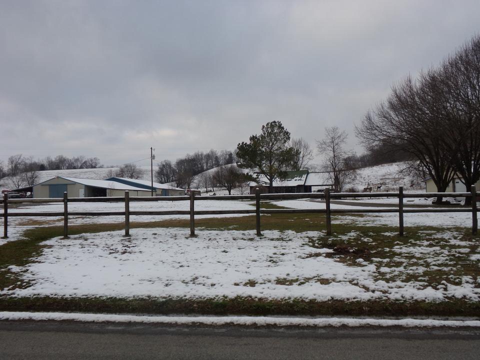  490 Factory Creek Rd, Ethridge, TN 38456 photo 4