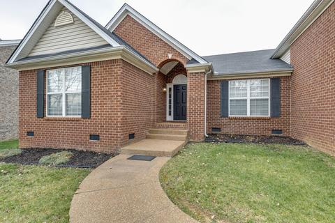 2004 Flocking Dr, Spring Hill, TN 37174 photo 3