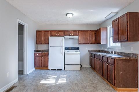425 E Castle St, Murfreesboro, TN 37130 photo 4