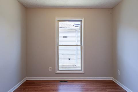 425 E Castle St, Murfreesboro, TN 37130 photo 8