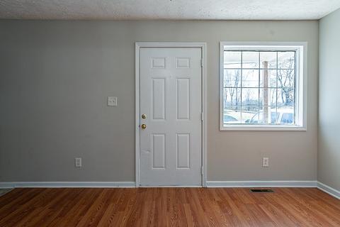 425 E Castle St, Murfreesboro, TN 37130 photo 9