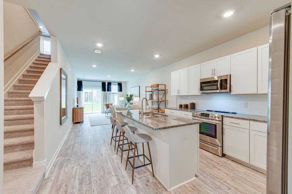 774 Mickelson Way 17 R, Lebanon, TN 37087 27 Photos