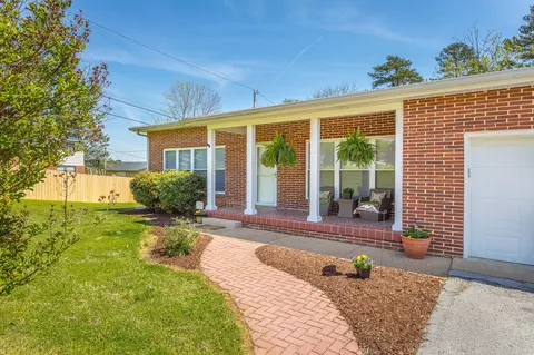 1834 Skyline Dr, Chattanooga, TN 37421 photo 2