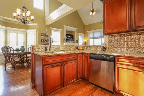 8564 Flower Br, Chattanooga, TN 37421 photo 12