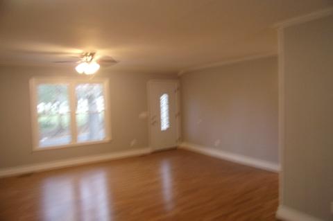 305 9th Ave S, Decherd, TN 37324 photo 3