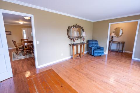 301 Mary Sharp Dr, Decherd, TN 37324 photo 5