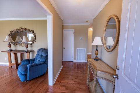301 Mary Sharp Dr, Decherd, TN 37324 photo 2