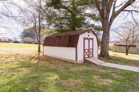 301 Mary Sharp Dr, Decherd, TN 37324 photo 23