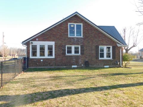 90 High St E, Mcewen, TN 37101 photo 8